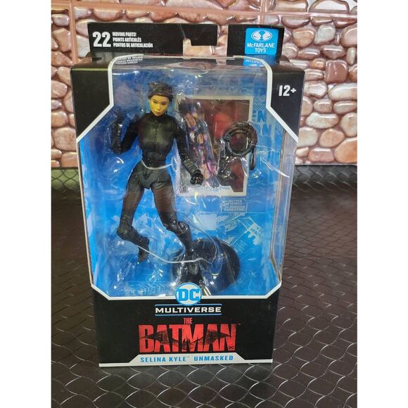 McFarlane DC Multiverse The Batman Selina Kyle Unmasked Action Figure New Sealed - Picture 6 of 6